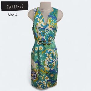 Romantic Feminine Sheath Dress Size 4 V-Neck Sleeveless with Bamboo Accent